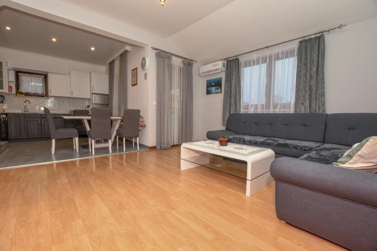 Apartment Camelia Poreč Eksteriør billede
